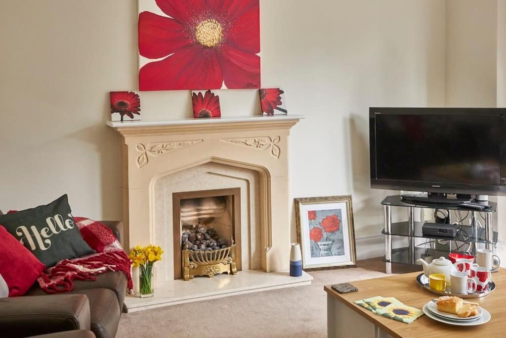 Comfy Big 7 Bedroom Townhouse Harrogate Exterior photo